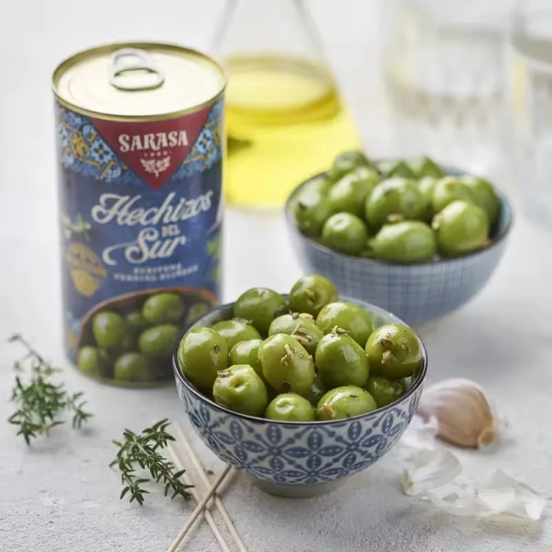 The spells of the Southern olives Sarasa the unique flavor of the verdial olives dressed with traditional spices that transport your palate to the most authentic and aromatic flavors of the South of Spain