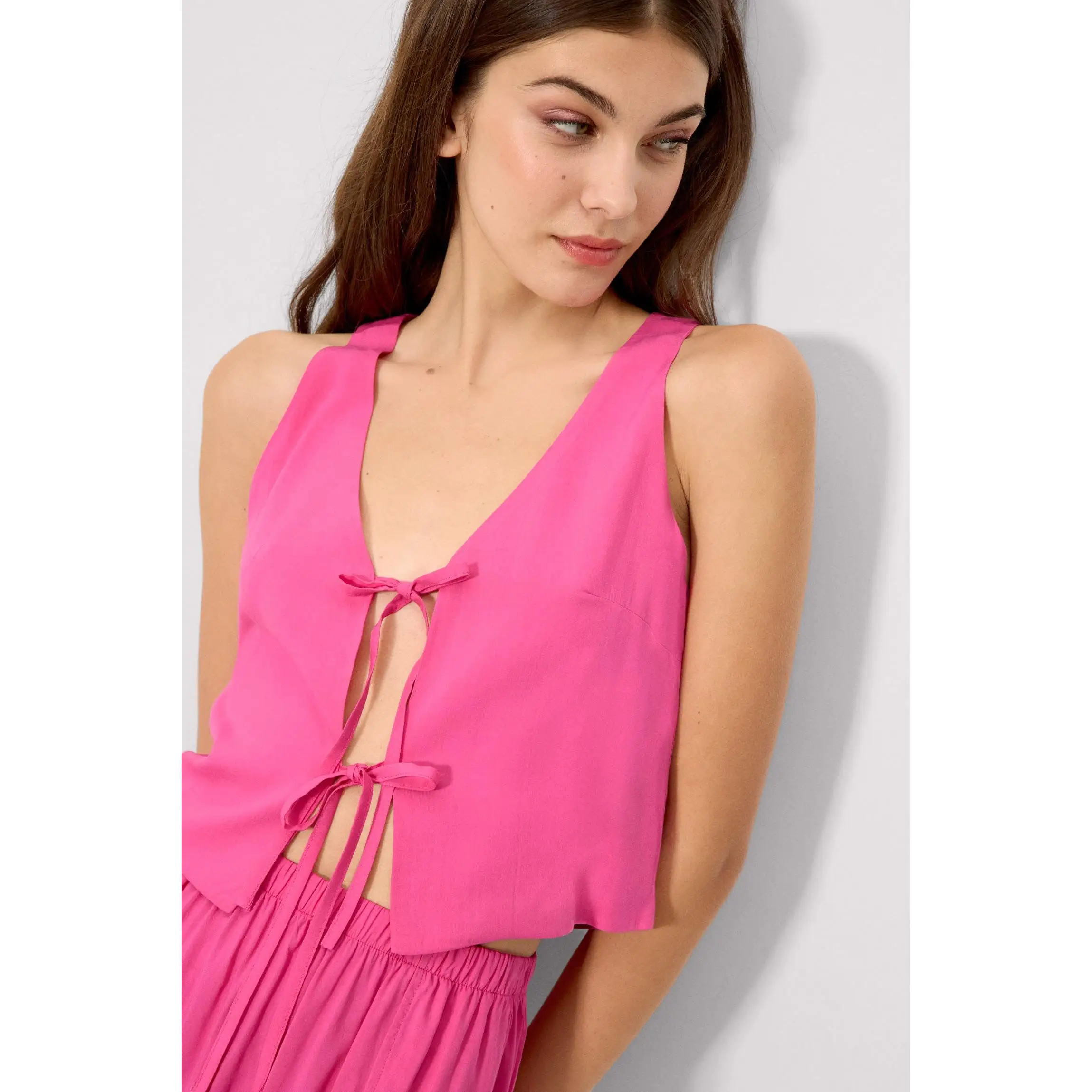 Ysabel Mora - Top chaleco anudado tirantes rosa