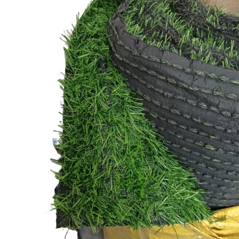 LILI HOME Artificial turf Professional Model 20mm weatherproof and UV resistant, ensuring long service life and minimal maintenance. With its natural appearance and easy installation.