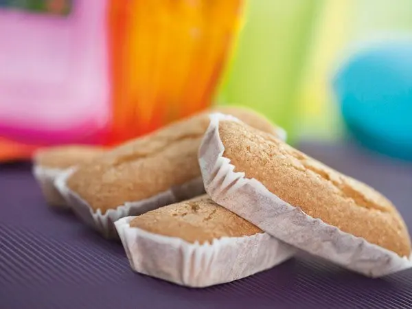Magadalenas Valencianas Dulcesol individually wrapped 1.89Kg - 30 units approx-Start your day with our Valencian classics made with the traditional recipe. Quality and tender cupcakes-format in bulk box
