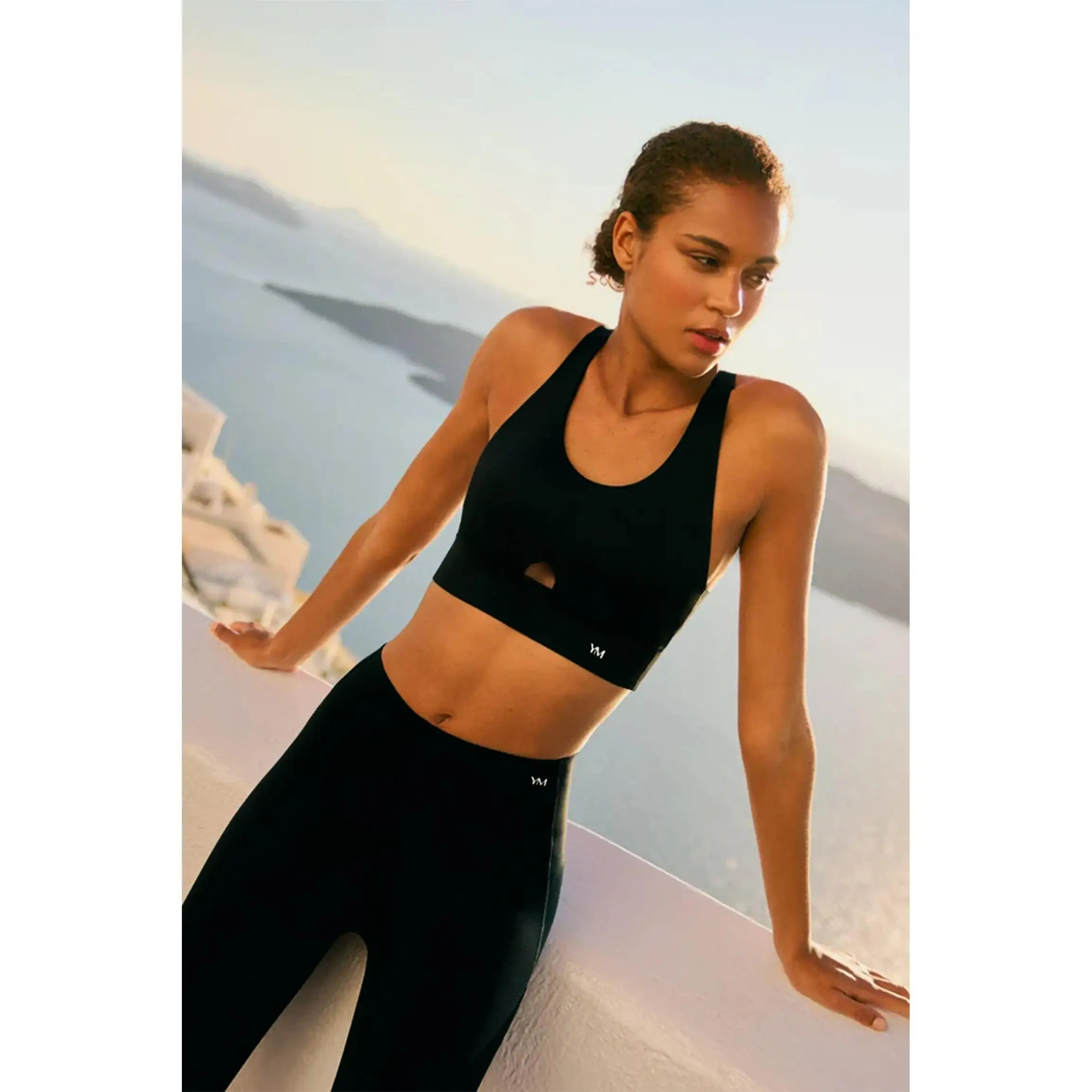 Ysabel Mora - Sujetador deportivo compressive detalle abertura sujeción media negro