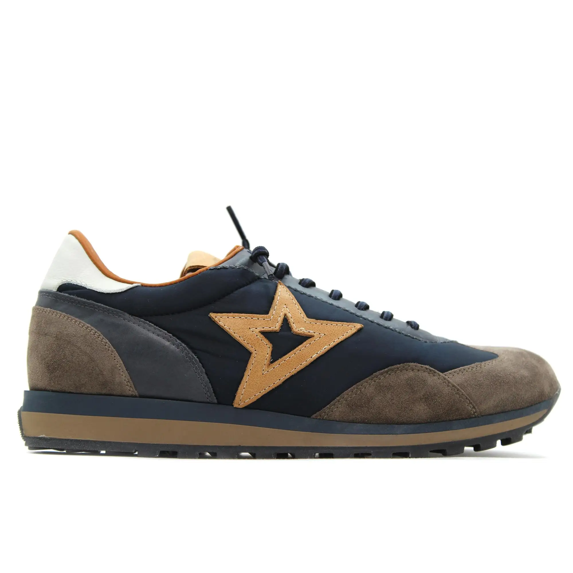 Cetti C-1259 men's casual sneakers made of high-quality leather and mesh with elastic laces and rubber sole, perfect for sporty and comfortable autumn wear. - Product Main Image