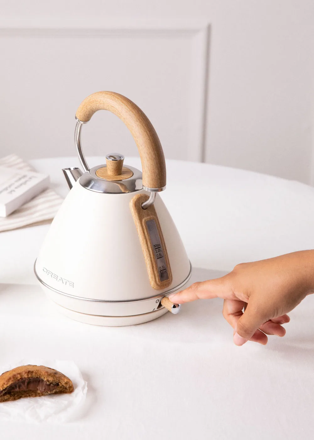 Create - retro electric water kettle 1.7l bpa free and anti-cal - kettle retro