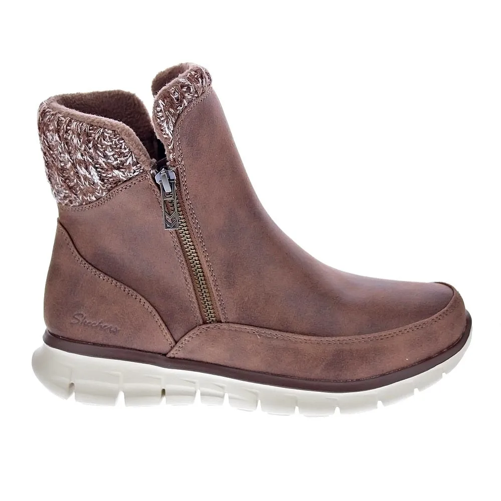 Skechers Mujer Botines modelo Synergy Marrón