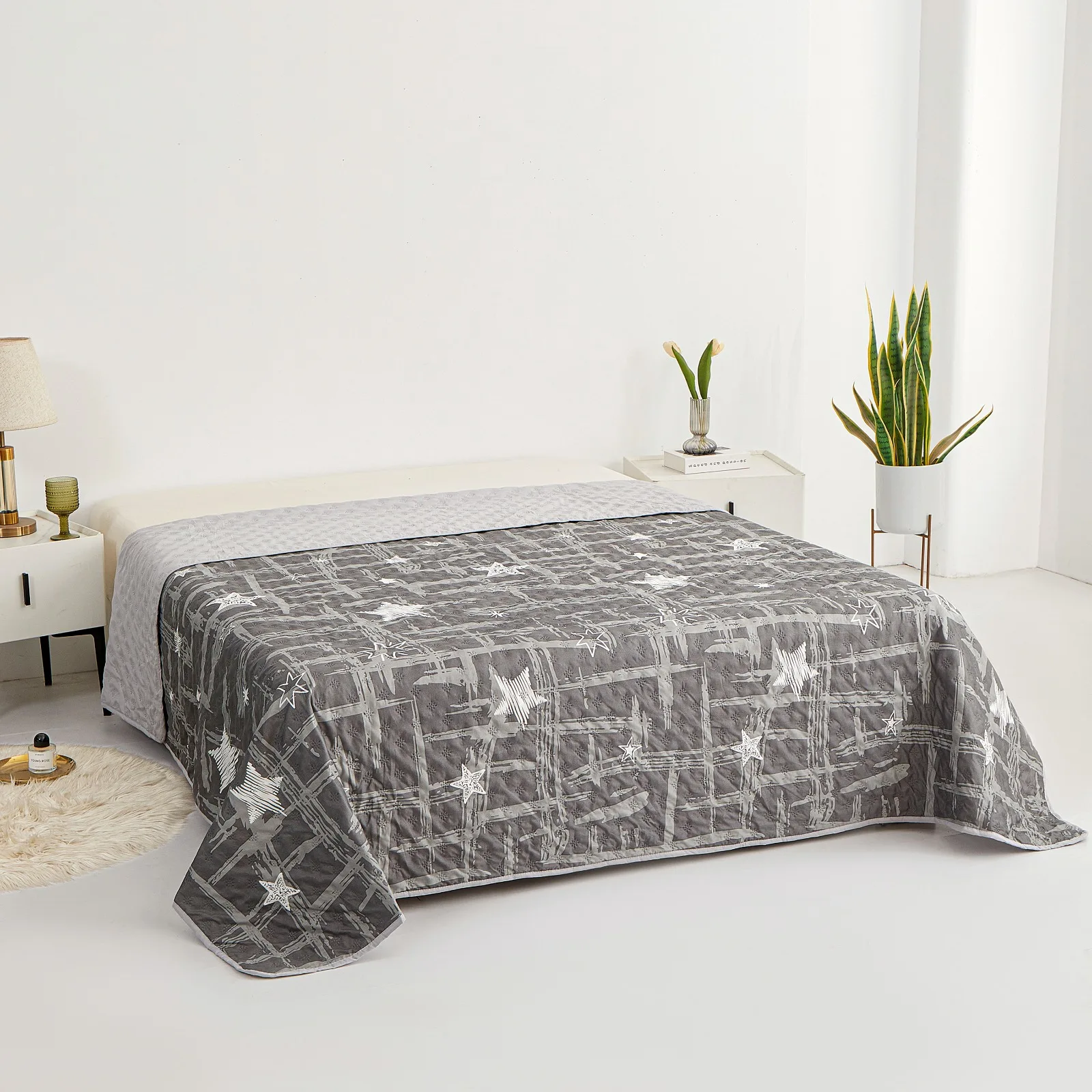 Colcha Bouti Ligera Reversible | Tacto Suave y Reverso Gris