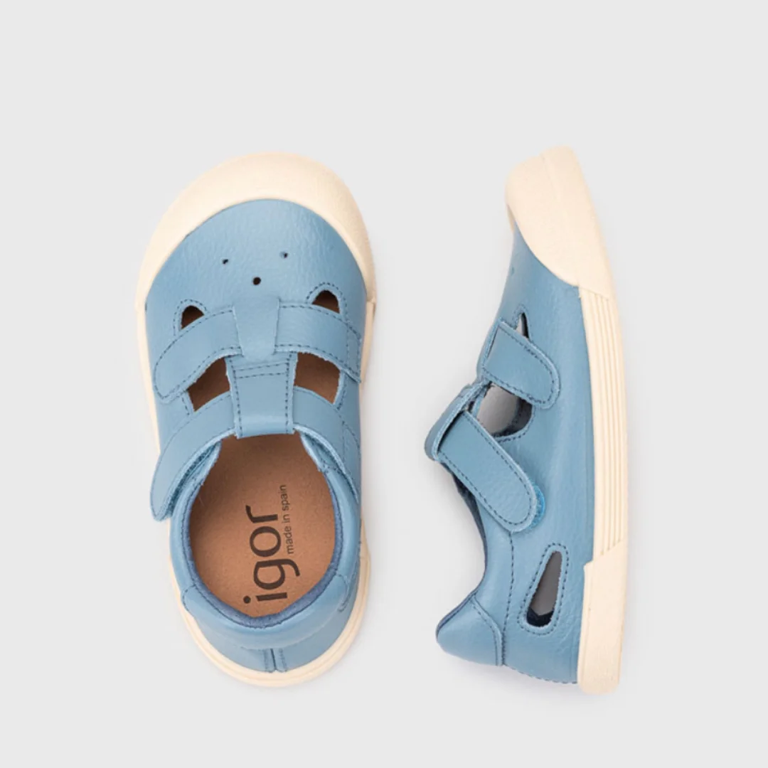 Respective sandal of blue leather igor barefoot shoes