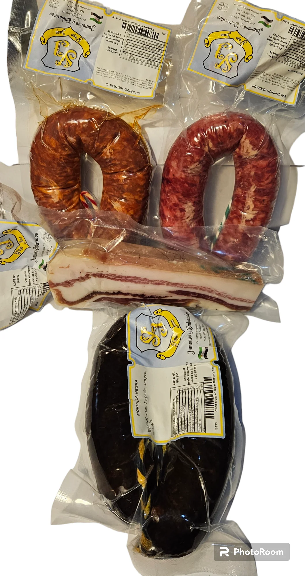 Yayo Juan sausages-batch: homemade sausage 350g, homemade red Chorizo 350g, blood sausage 350g, cured Iberian bacon 350g