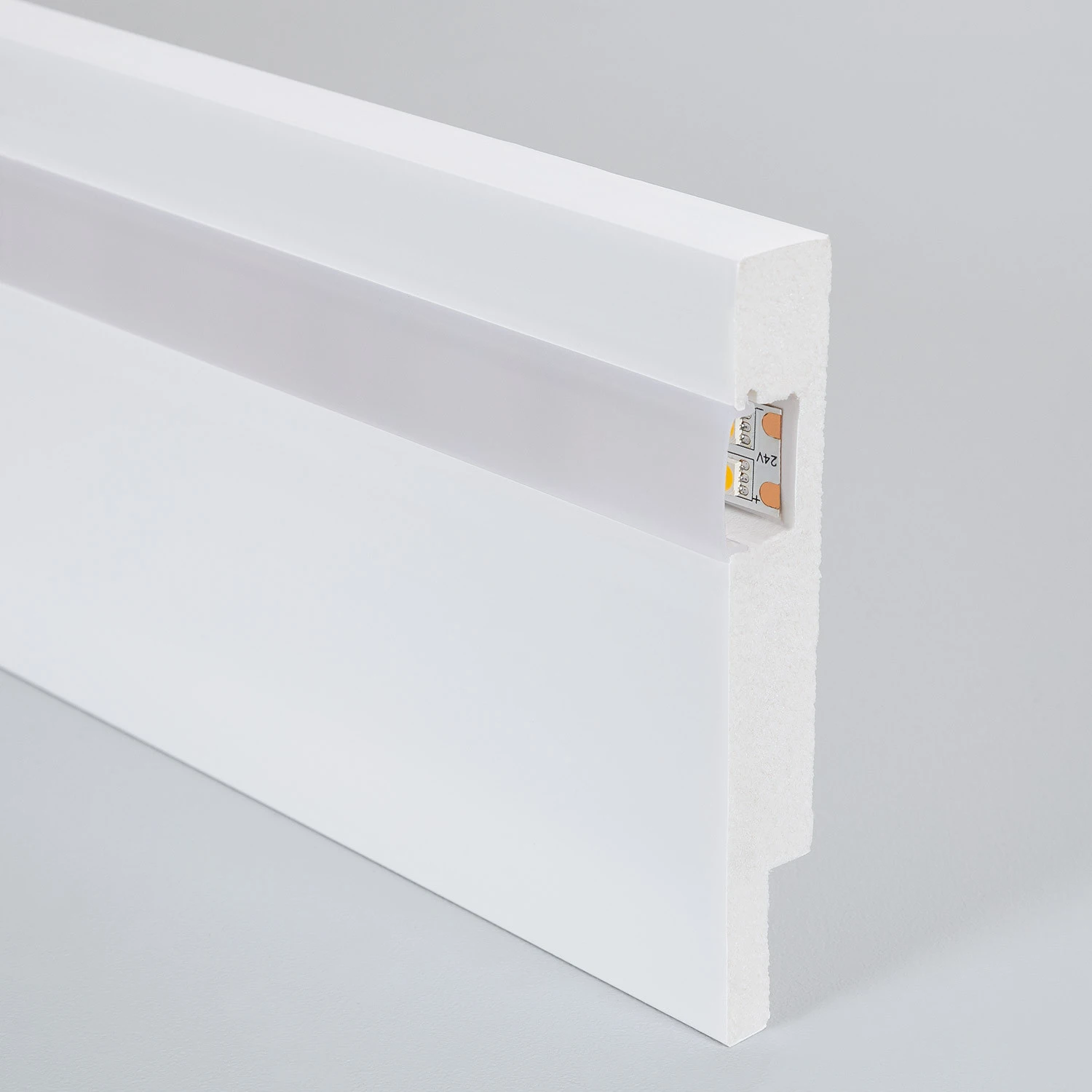 Moldura Rodapié para Tira LED Modern con Tapa Continua
