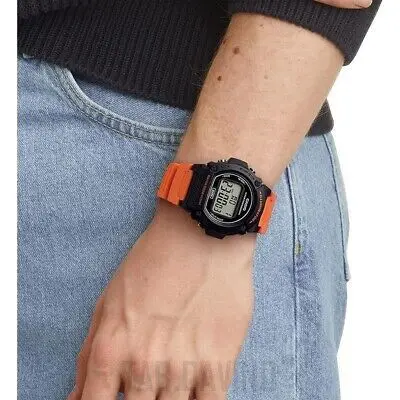 Casio W-219H-4A Men's Digital Sports Watch with LED Light, Timer, 50 m Water Resistance and Robust Design in Red