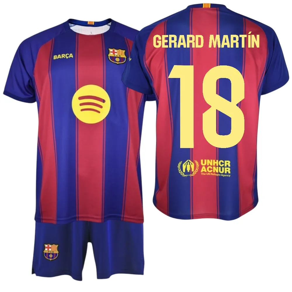 F.C Barcelona - Conjunto Camiseta y Pantalón Niño - Jugador GERARD MARTÍN Nº18 - Diseño Blaugrana Clásico - Escudo Bordado - Tejido Transpirable - Ideal para regalo