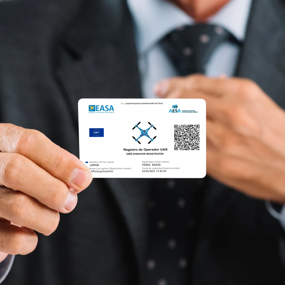 Servant ●   Aes pvc card |   Easa ●   Single-sided printing ●   Operator number "o" drone pilot certificate |   A1/a3 |   A2. |   Sts (1 card |   Single sided printing) customizable drone card