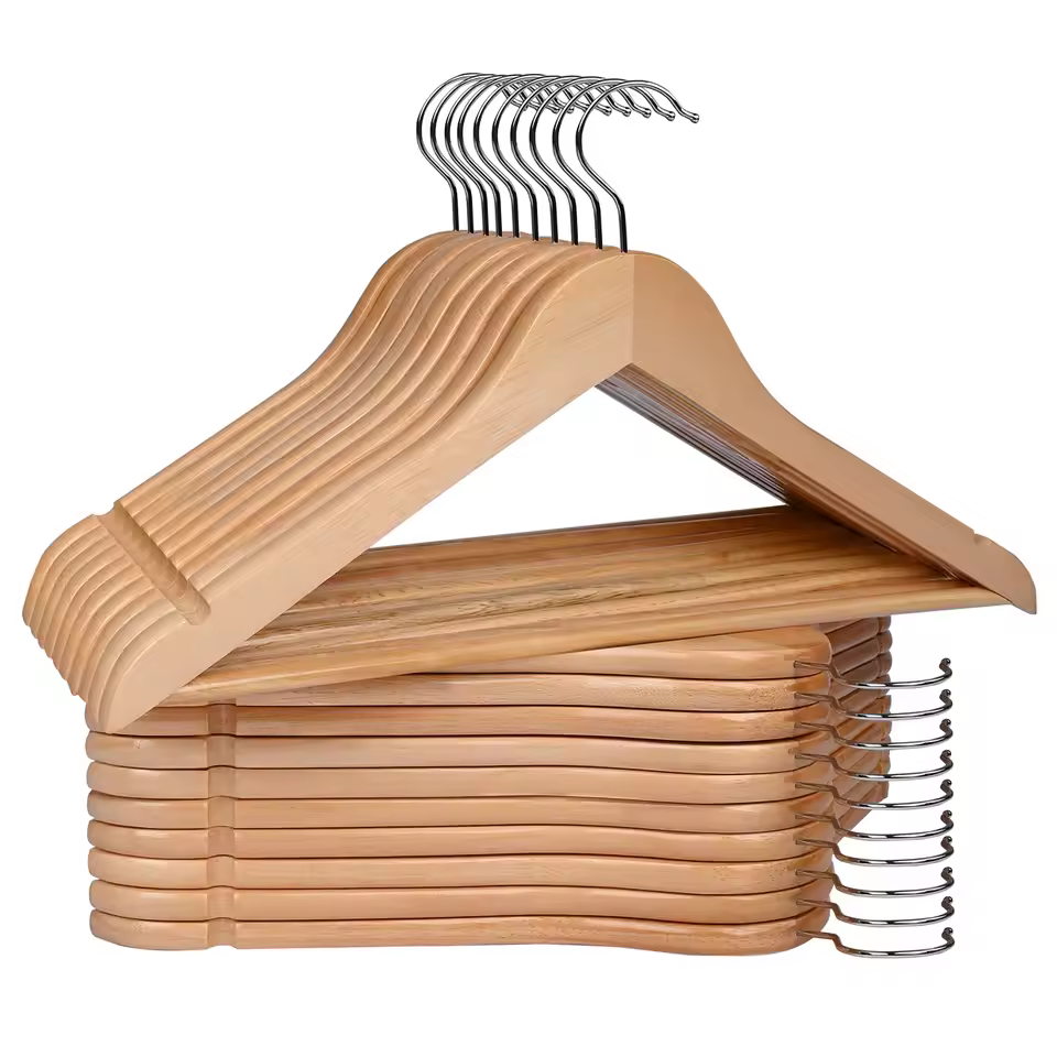 Juego de 20 Perchas de Madera Maciza por solo 9,99€