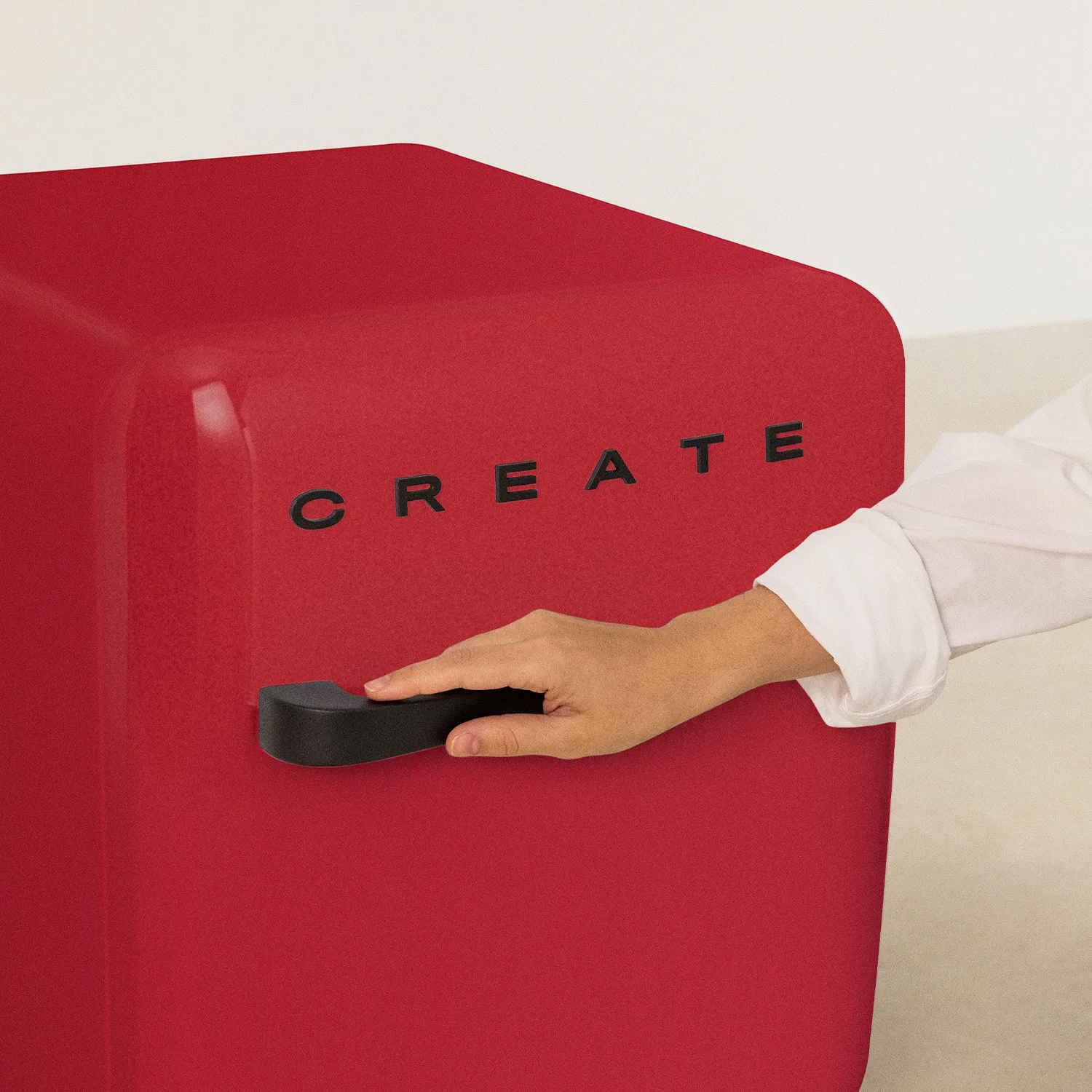 CREATE - RETRO FRIDGE 48L BLACK - Stylish mini refrigerator with a capacity of 48L, adjustable shelves, and low noise at 39dB, perfect for small spaces and enhancing your vintage kitchen decor.