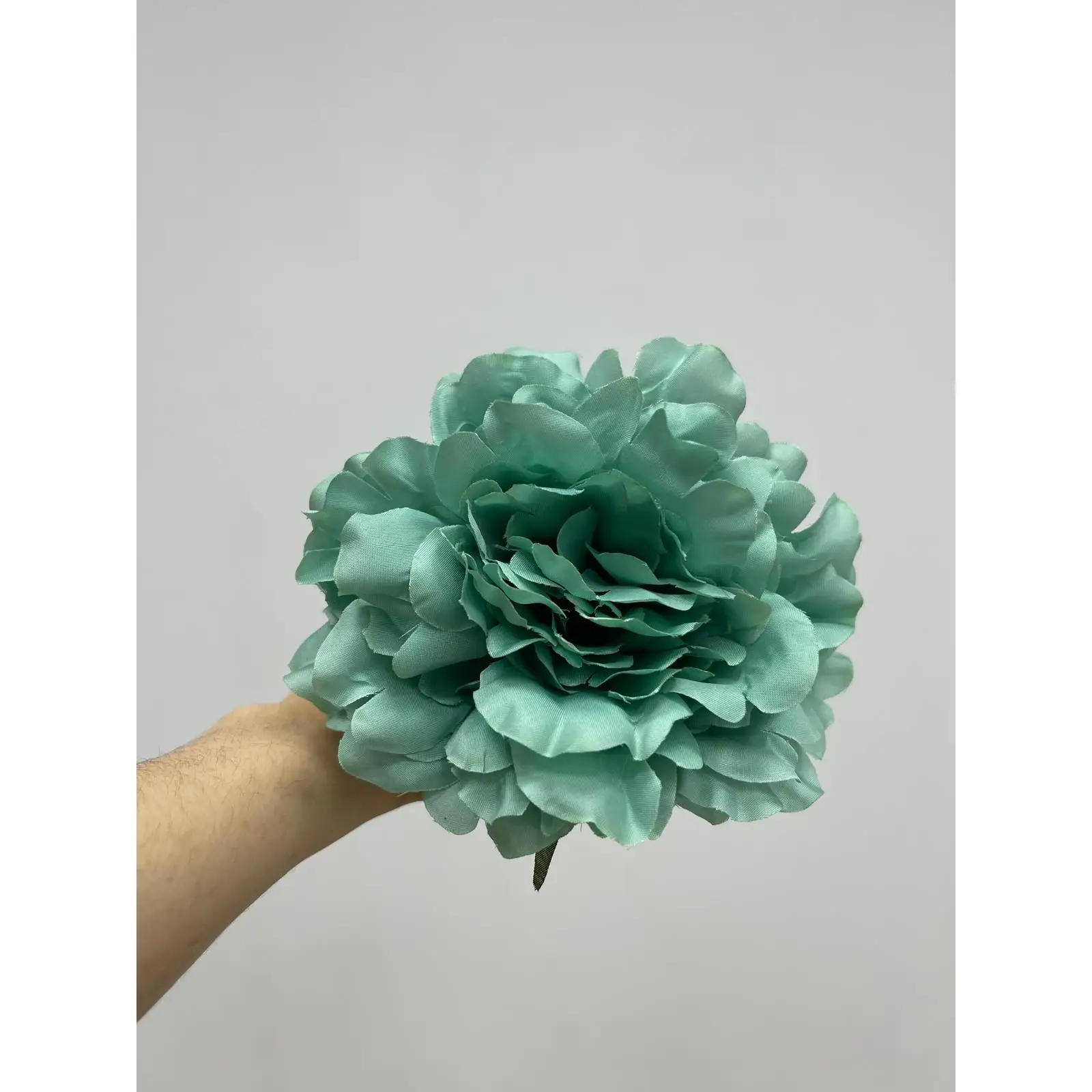 Flor Peonia De Color Turquesa Palo Para Cabello De Flamenca te Dara Estilo , Elegancia y Tradicion
