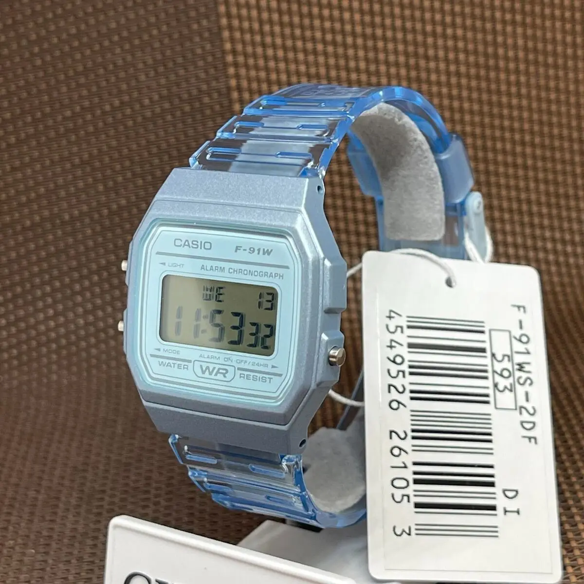 Casio F-91WS-2DF Retro Digital Watch, 30M Waterproof, Alarm, LED Light and Automatic Calendar