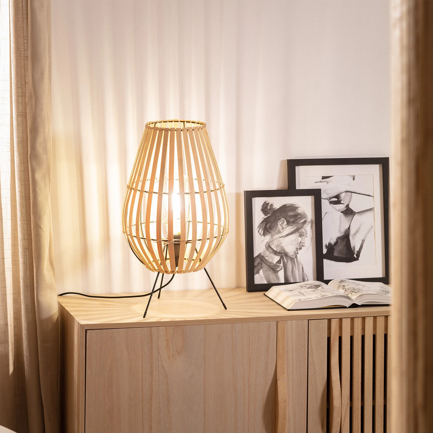 Bamboo Atamach table lamp