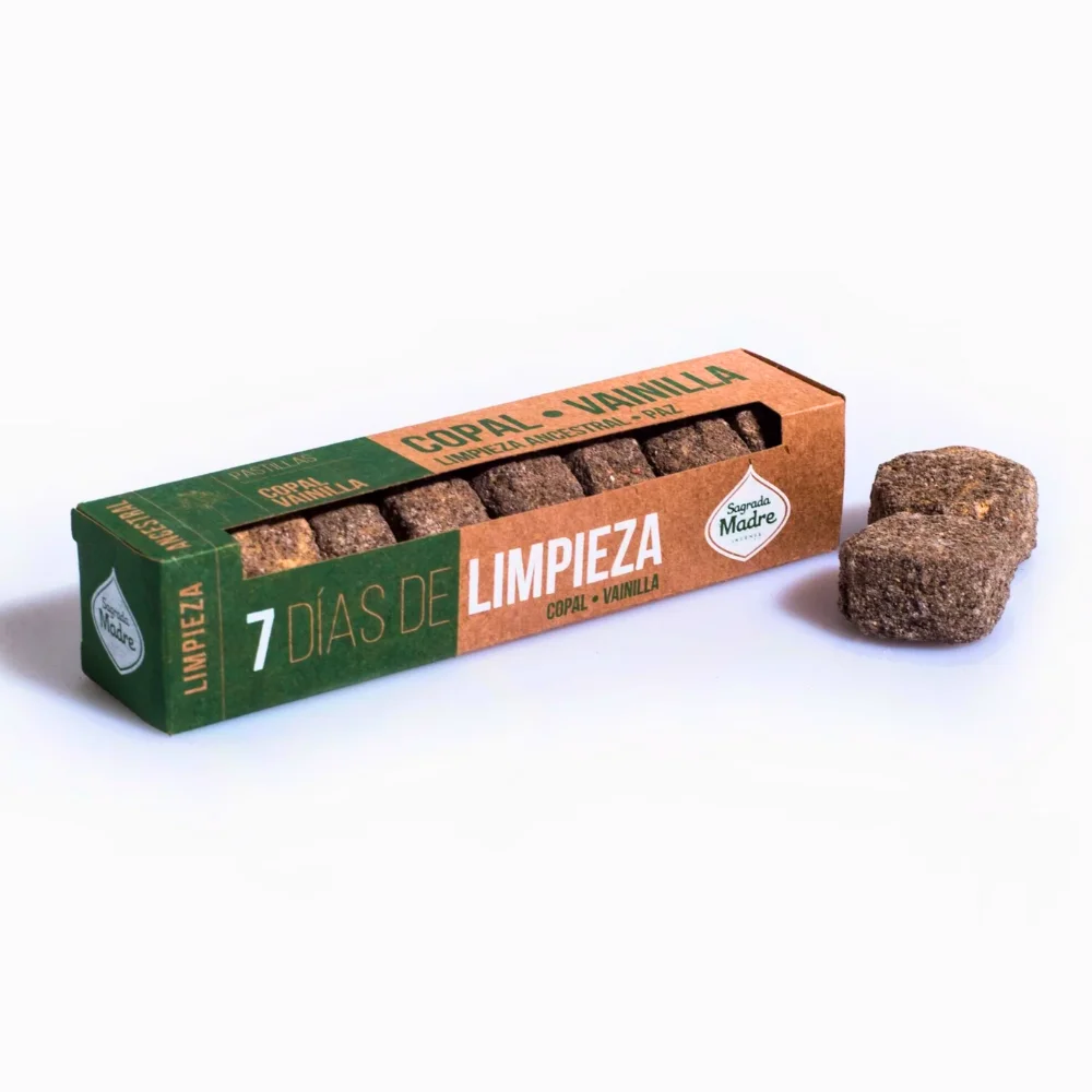 NA Pastillas de Limpieza de Copal y Vainilla - Sagrada Madre (7 Pastillas)