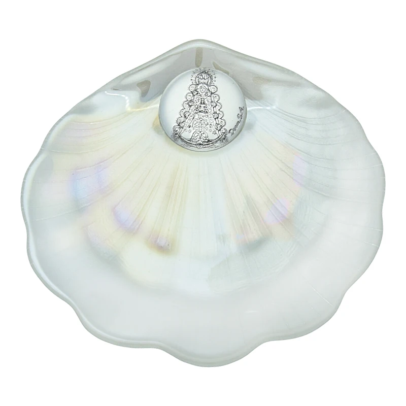 Concha de Bautismo Virgen del Rocio en cristal acabado en Nácar | Virgen del Rocío en Plata Bilaminada , Regalo ideal de bautizo para Bebés |  Aplique en plata bilaminada | Incluye caja regalo.
