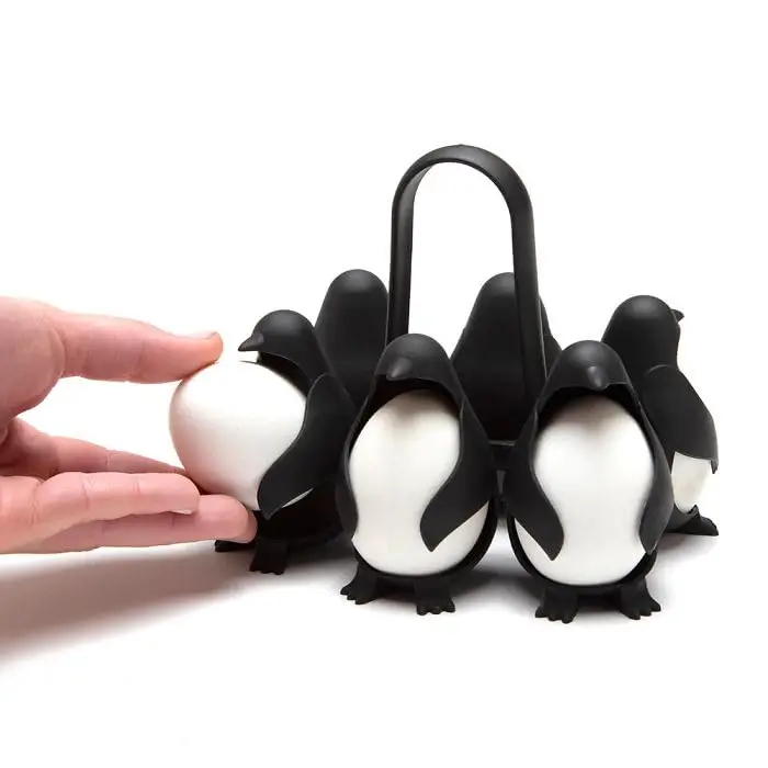 Cocedor de huevos en forma de pingüino,Portador 3 en 1 para cocinar,almacenar y servir 6 huevos (15x12x12.5 cm)