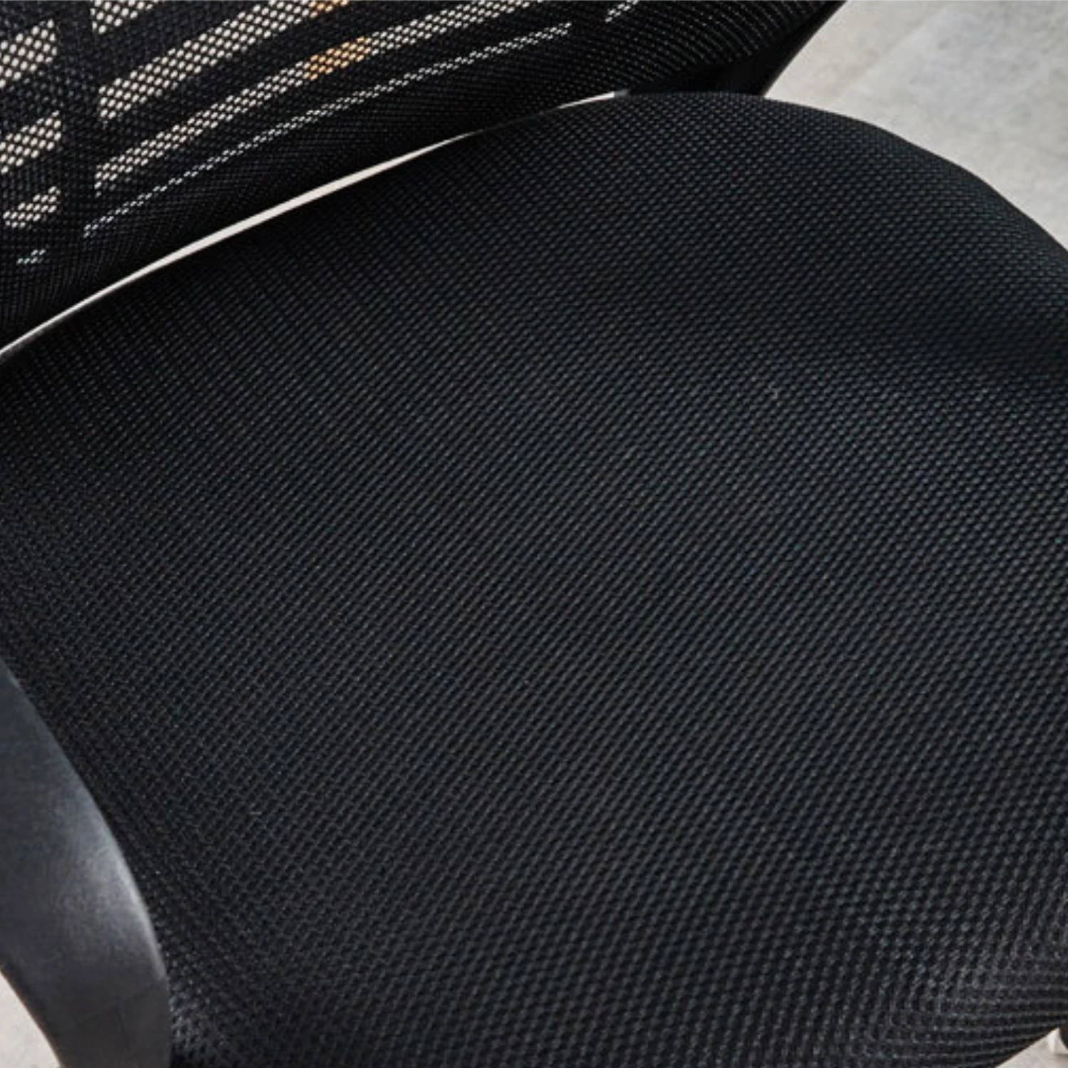 Adjustable Office Chair with Ergonomic Headrest and Breathable Mesh Back, JUICY GOODS HOME & DECOR, ideal for gaming and prolonged use, featuring lumbar support, easy assembly, and height adjustment for ultimate comfort. #5