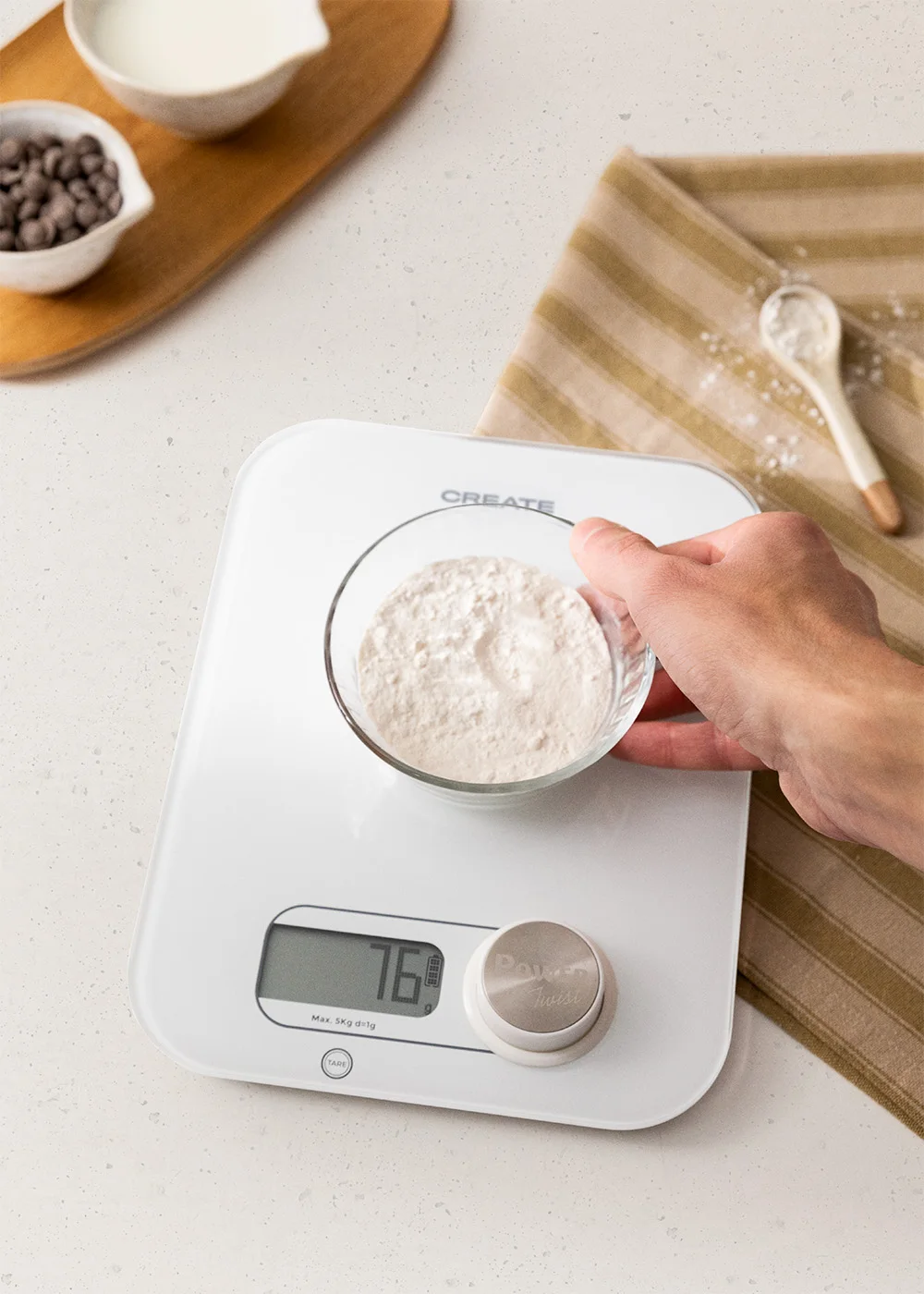 Create- kitchen scale without batteries - led screen - tare function - balance food eco