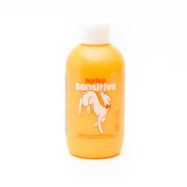 Champú Burbur Sensitive 100% Vegano – 400 ml | Hipoalergénico, sin químicos agresivos, ideal para pieles sensibles de perros y gatos.