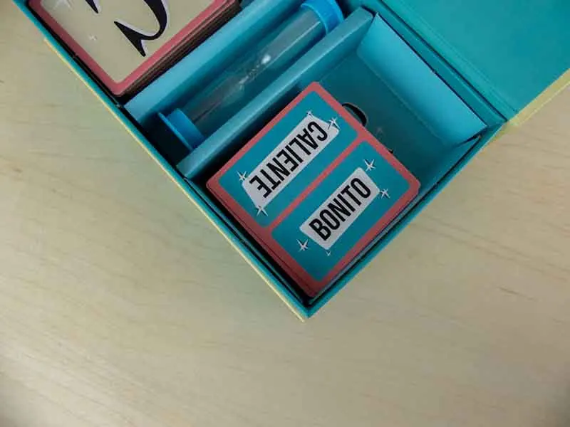 Crossword Clues, a game by Maldito Games, is a Spanish board game that encourages teamwork and deduction with unique keyword combinations, designed for 2-10 players and ideal for family entertainment and fun game nights. #3