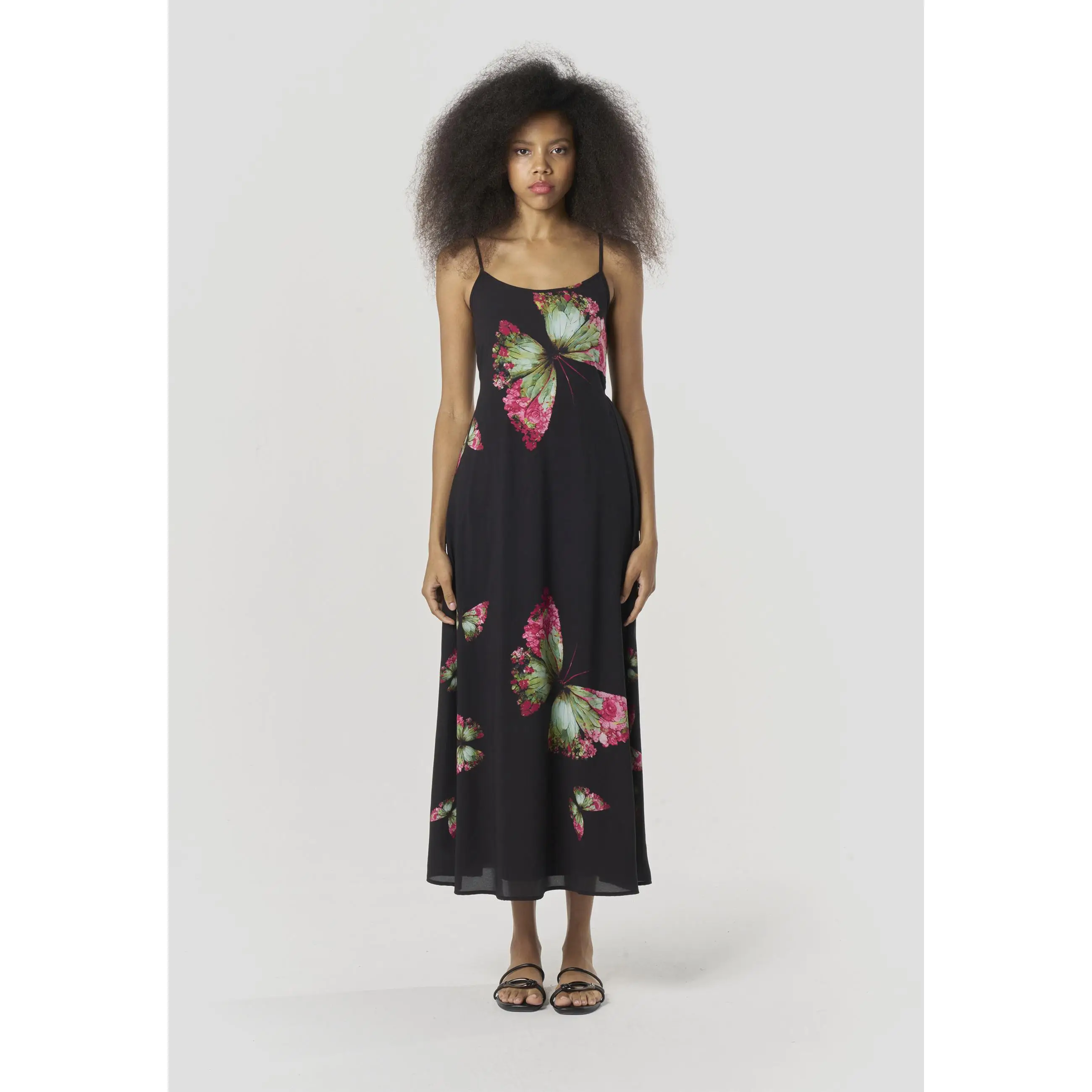 Koroshi Vestido Mujer Largo Fluido Tirantes Estampado Mariposas – Koroshi Negro