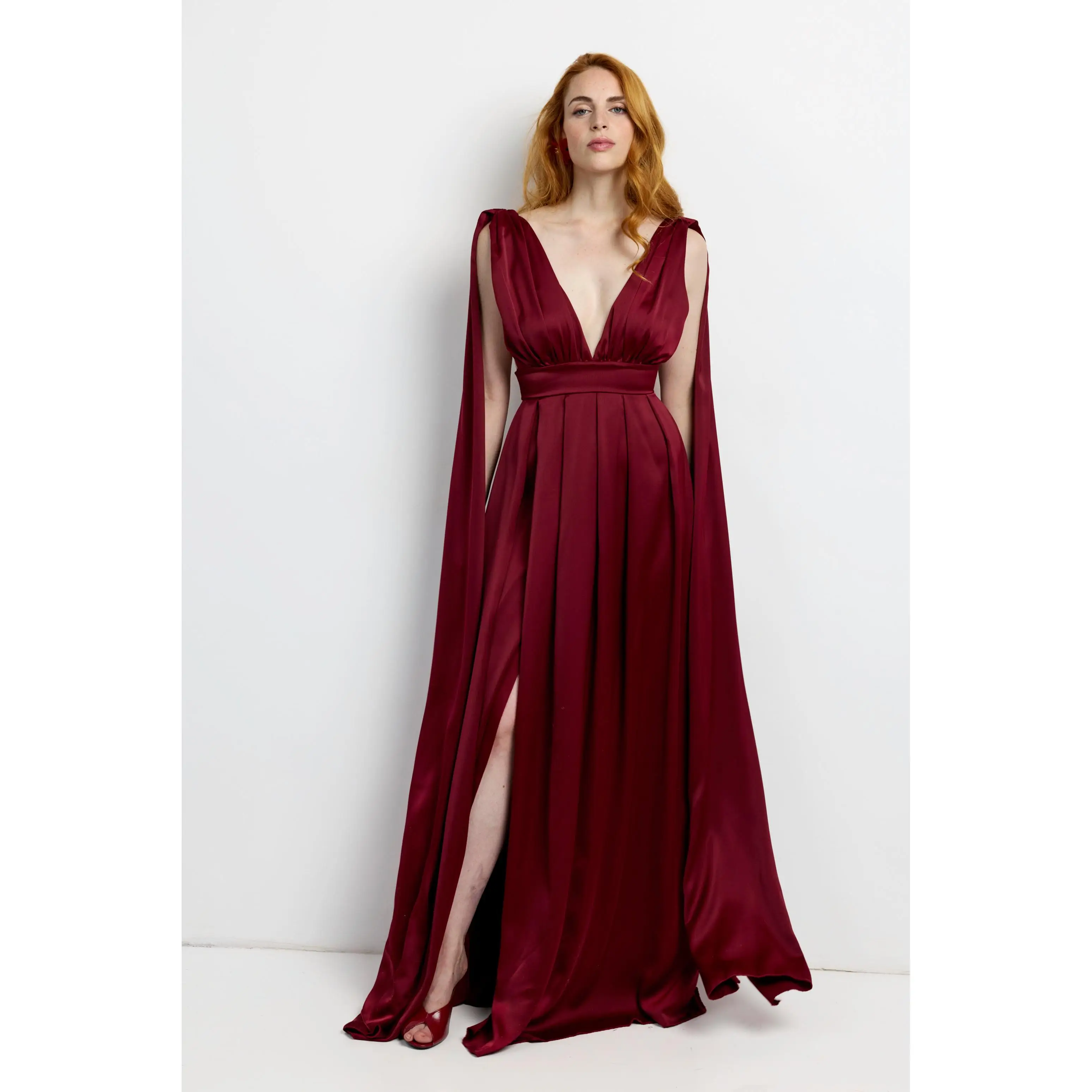 Vestido Largo de Seda Artificial con Escote en V Profundo y Espalda Descubierta, Falda con Volumen y Abertura Frontal Elegante