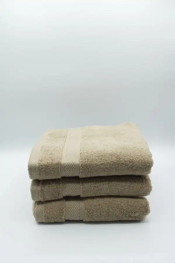 Bath towel, Beige,100% cotton curl, 550gr, soft, absorbent, vanity, sink, shower, sheet. Premium