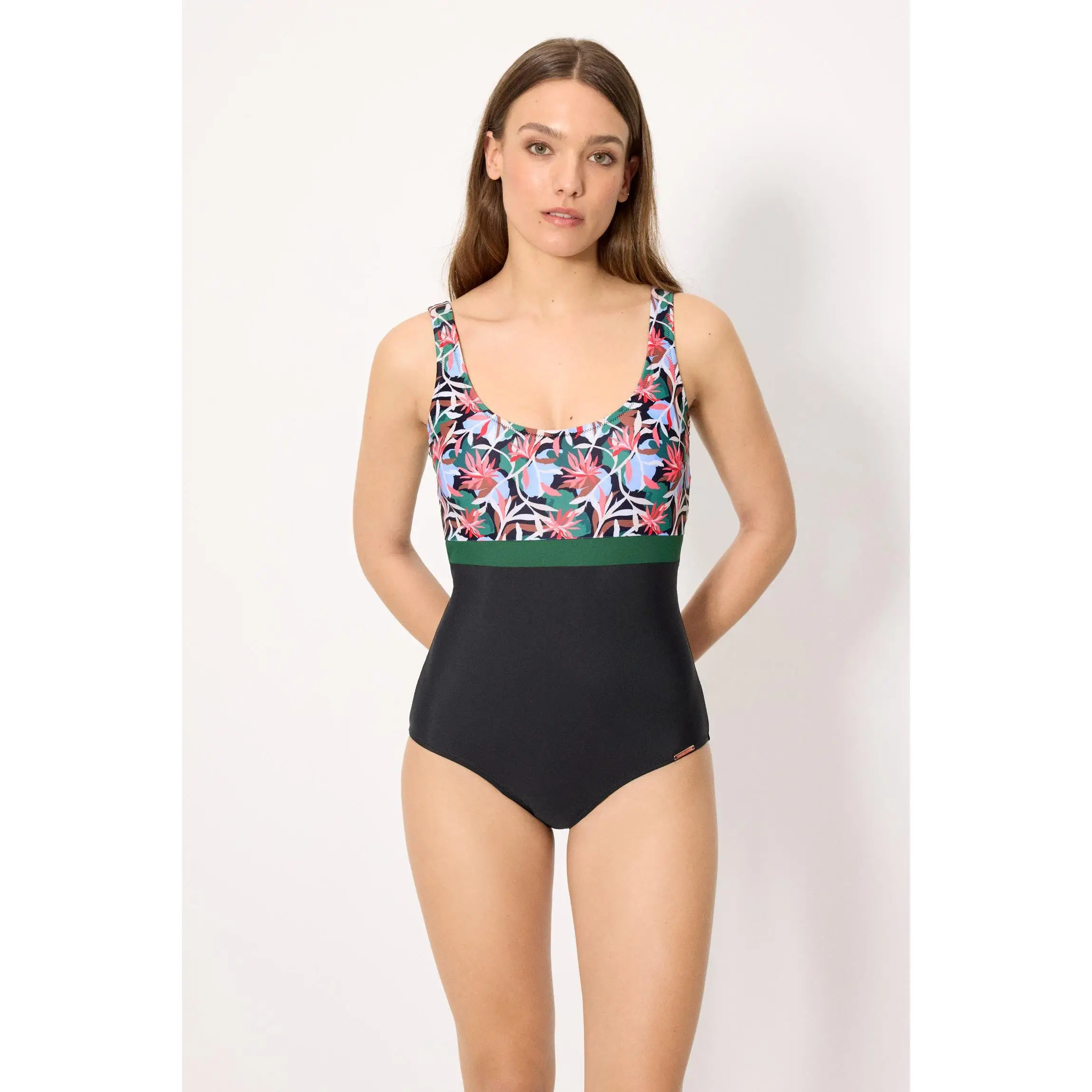 Ysabel Mora - Bañador reductor negro con estampado tropical copa B