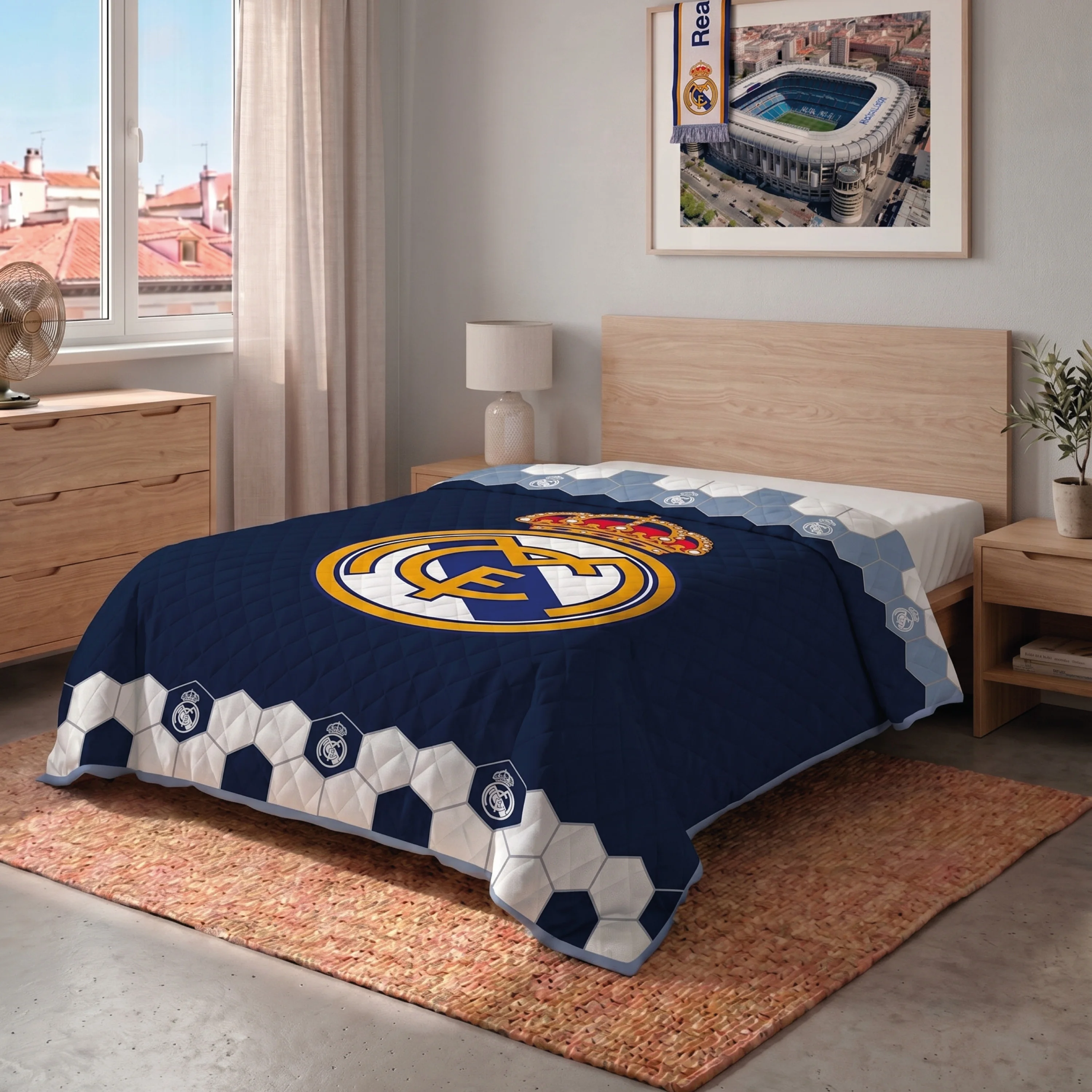 Real Madrid CF - Colcha Verano Real Madrid CF Cama 90 - 105 cm (180 x 260 cm) Azul, Escudo Grande, Blanco