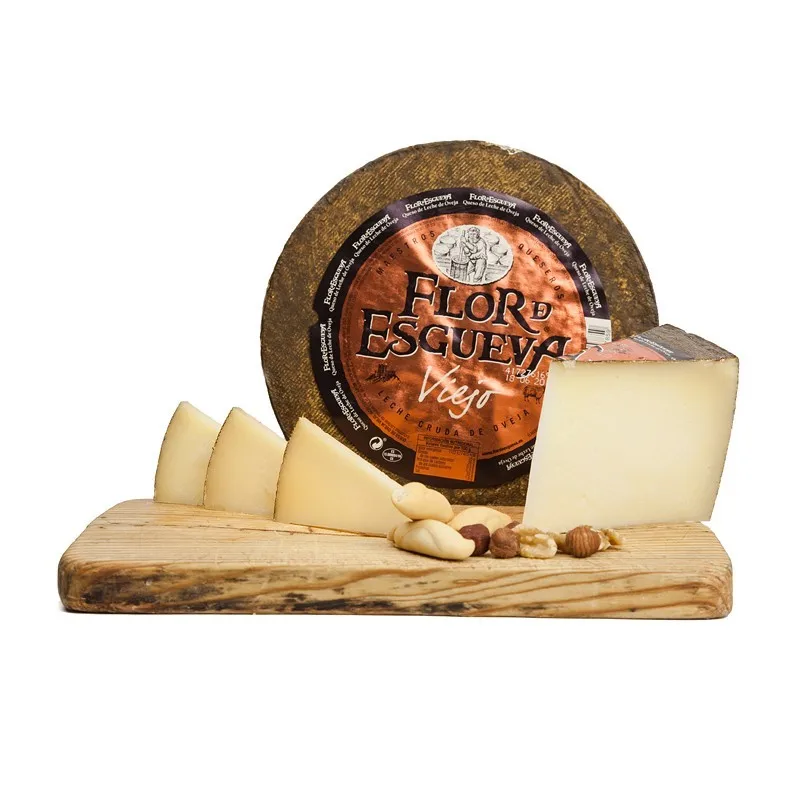 Mini aged sheep's cheese matured in natural rind, approx. 1 kg, flor de esgueva-delicious natural rind cheese