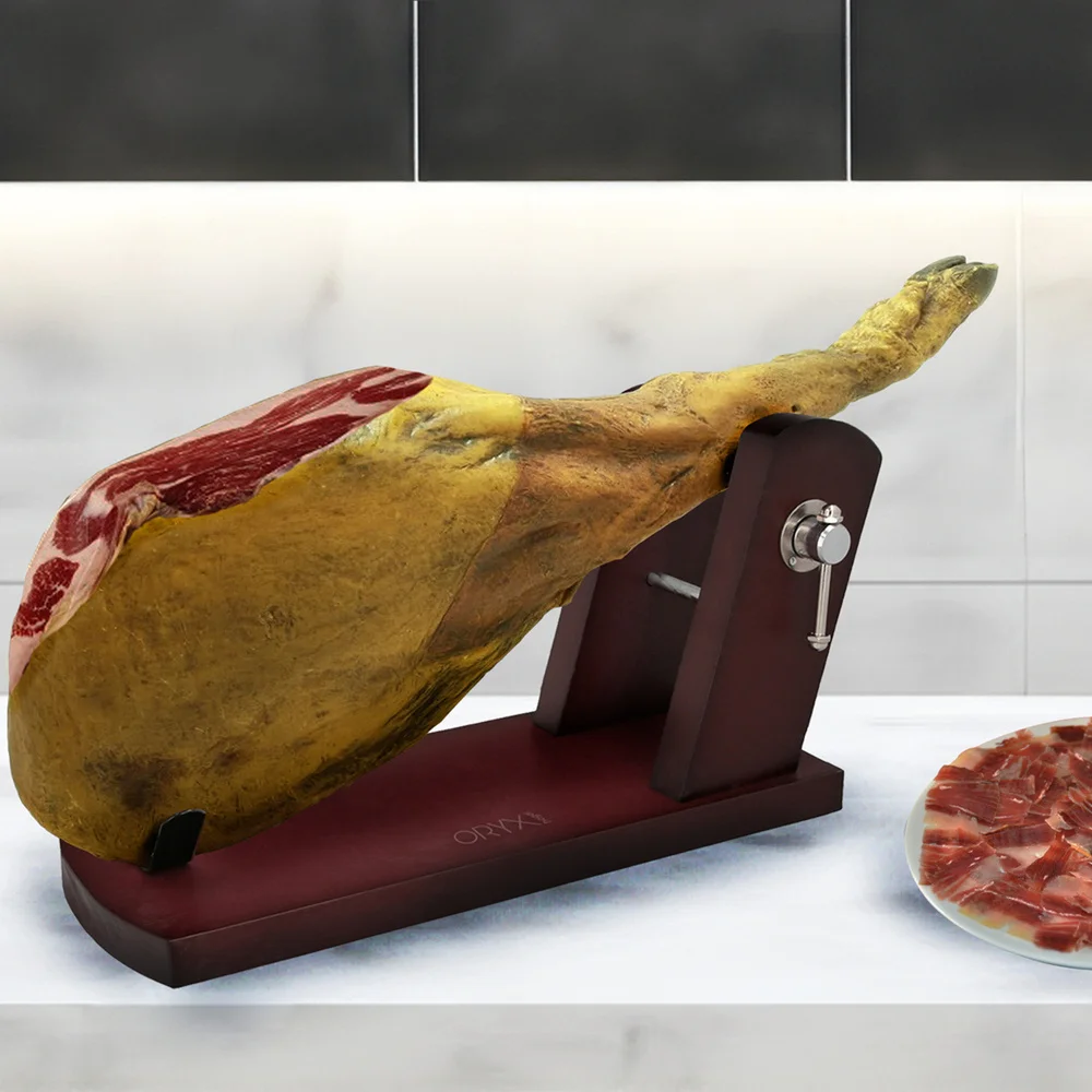 Ham Holder Reserva - Wooden base with iron support, measures 46.5x18.5x25 cm, made of pine wood and steel, perfect for gourmet slicing and serving ham in your kitchen.