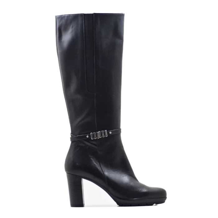 ELODIE boot EUGENIA in black KRUST leather: style and elegance at every step