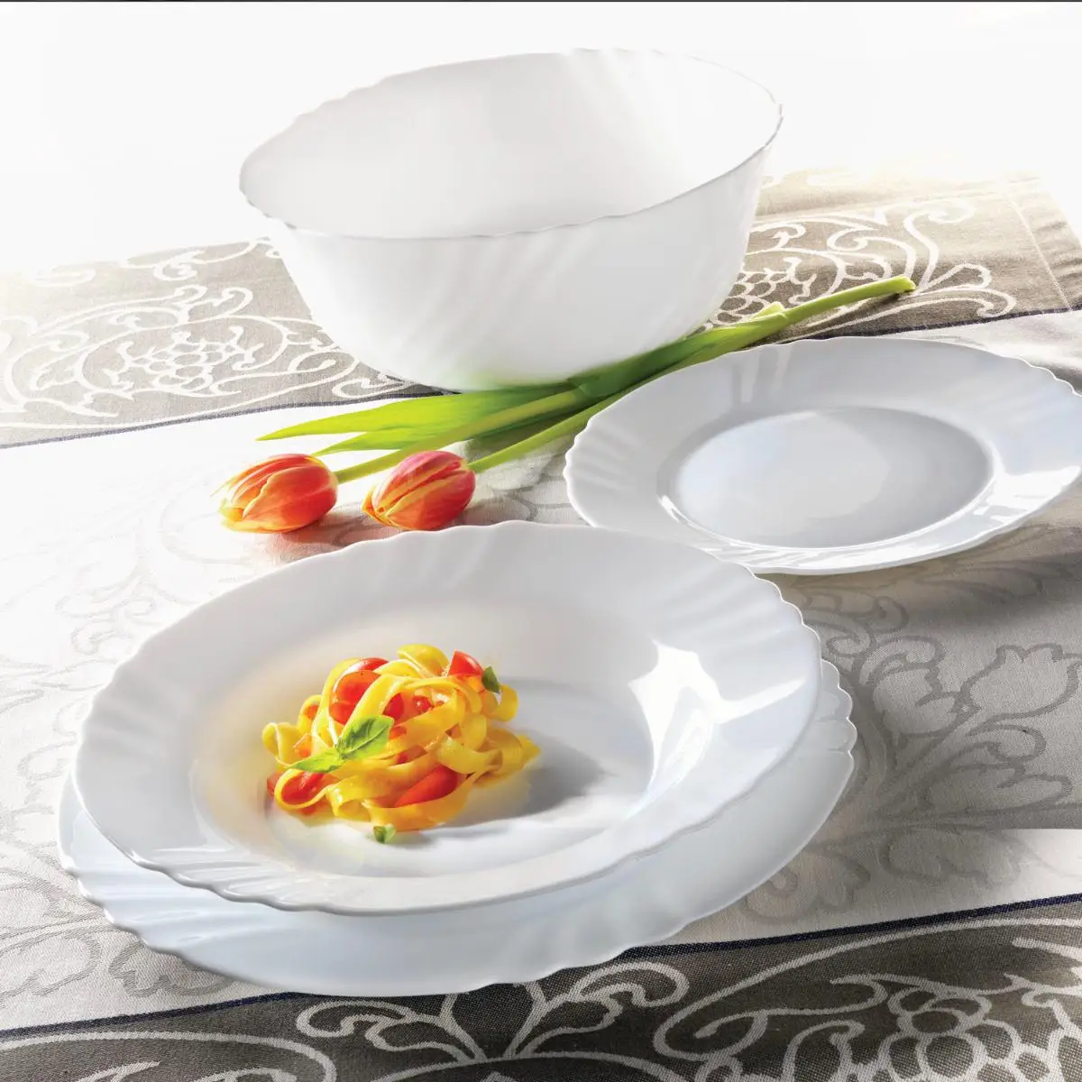 BORMIOLI ROCCO EBRO tableware Opal 18 pieces-6 people white Shine made in Italy, easy to clean recyclable, eco-friendly, healthy 100% Material, hygienic 100%, non-porous, long lasting microwave safe, suitable refrigerator 6 flat plates