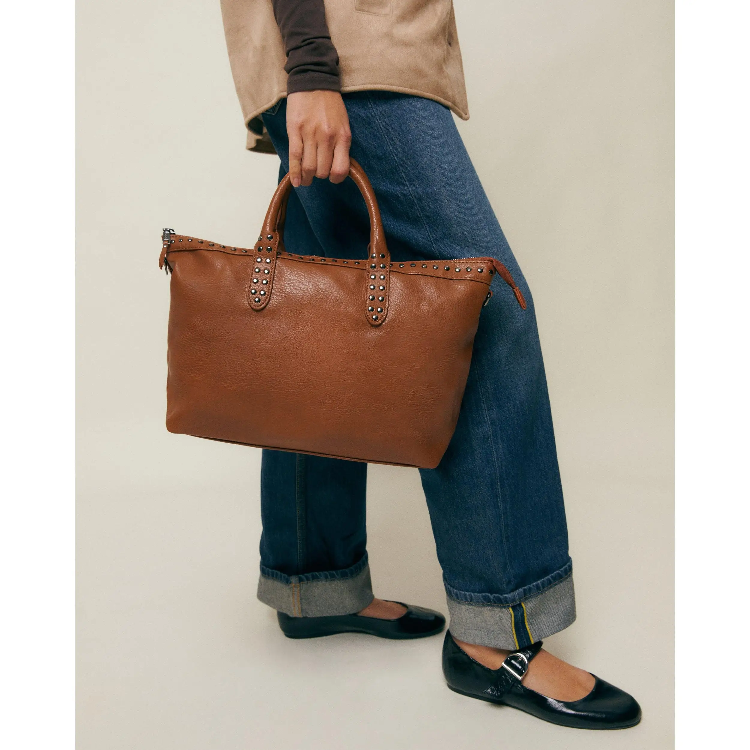 Kalani bolso tote con asa bandolera y detalles metálicos