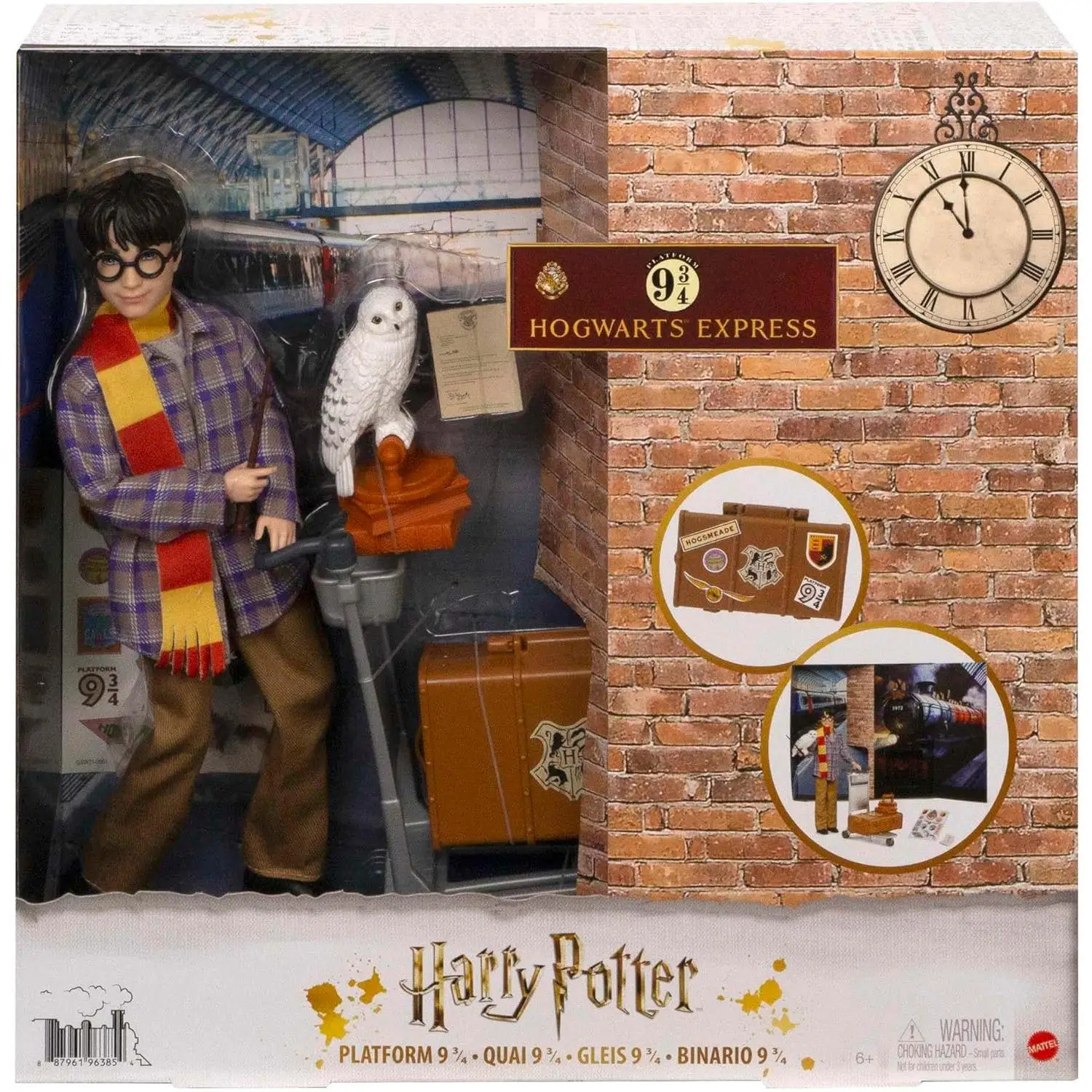 Muñeco Articulado Harry Potter en la Estación 9 3/4 Hogwarts Express con Hedwig y Accesorios Mattel GXW31