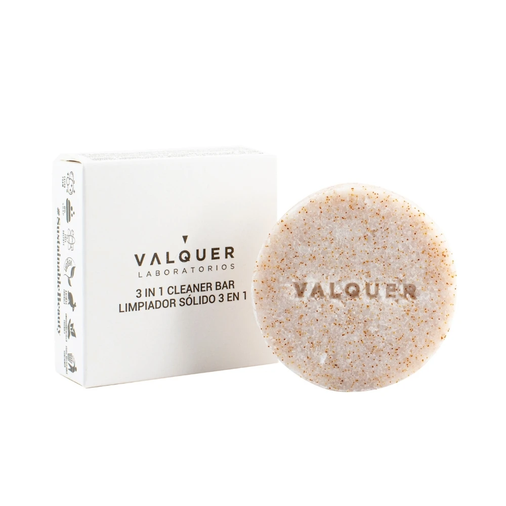 Valquer solid facial cleanser 3 in 1 sugar - 50 g. solid without soap, which naturally exfoliates, cleans and tones the skin. Formulated by valquer laboratories for all skin types. Formulated with apricot bone to care for tired skin. - Product Main Image