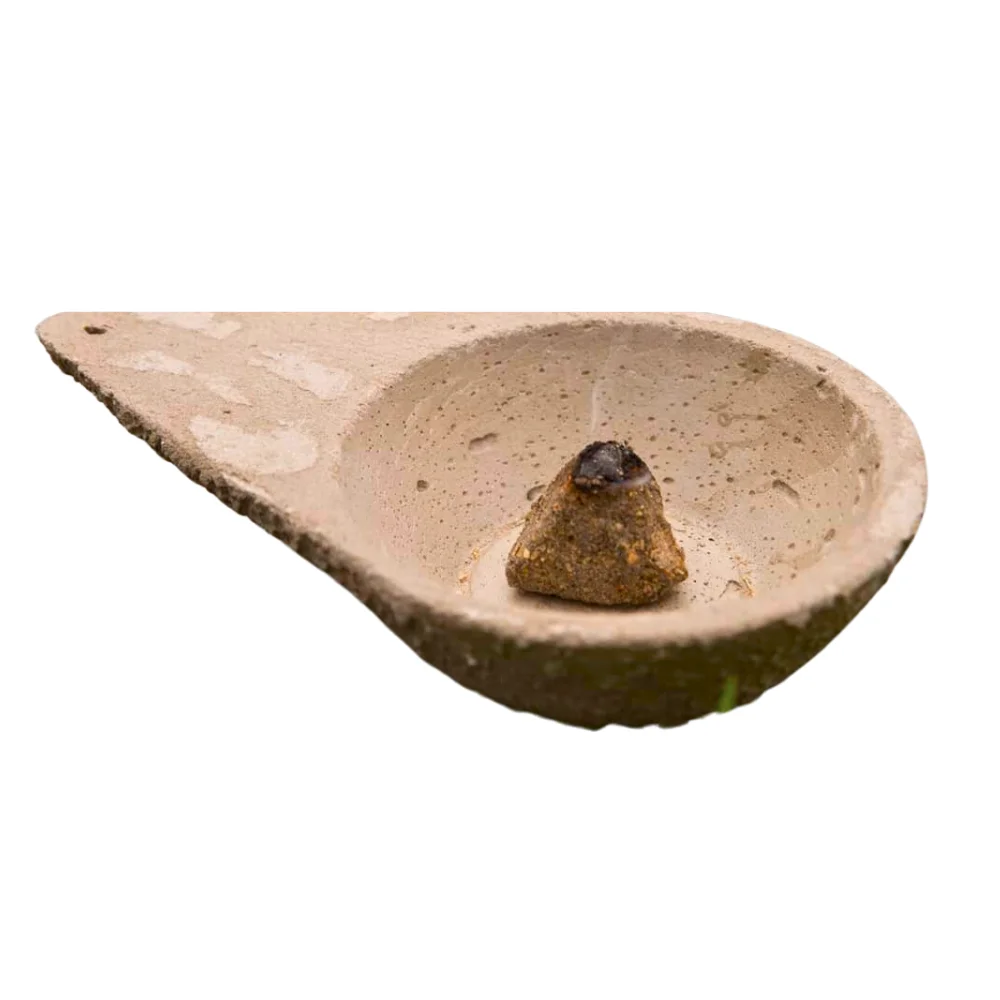 Sahumador Triangular Grande Sagrada Madre - Aromaterapia Única | Relajación Garantizada | Para Sahumar, Defumar, Quemar Incienso, Resina, Sahumerios, Bombitas de Defumación - Ideal para Limpiezas