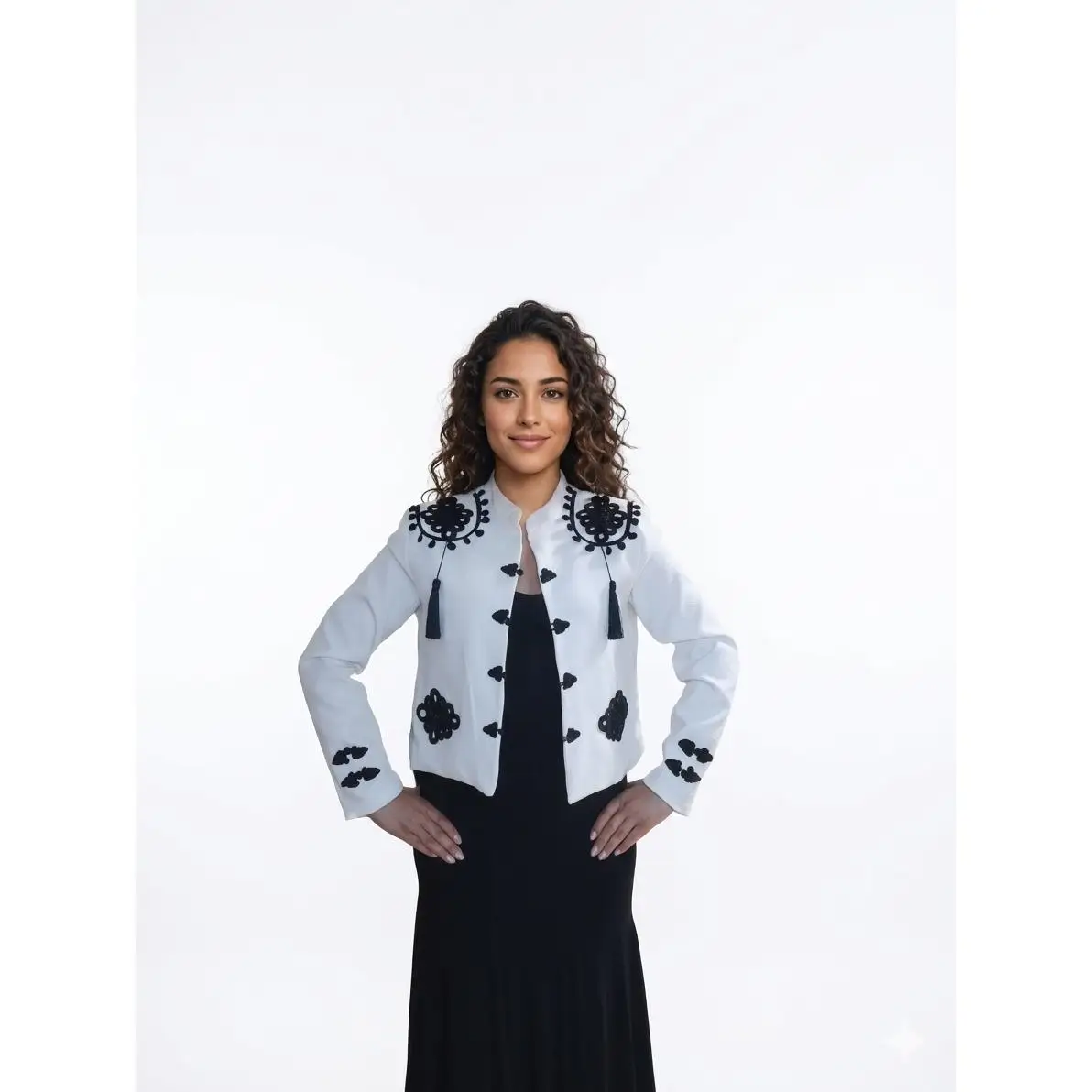 Torera Flamenca Bordada - Chaquetilla flamenca de Gala con Flecos y Detalles en Azabache