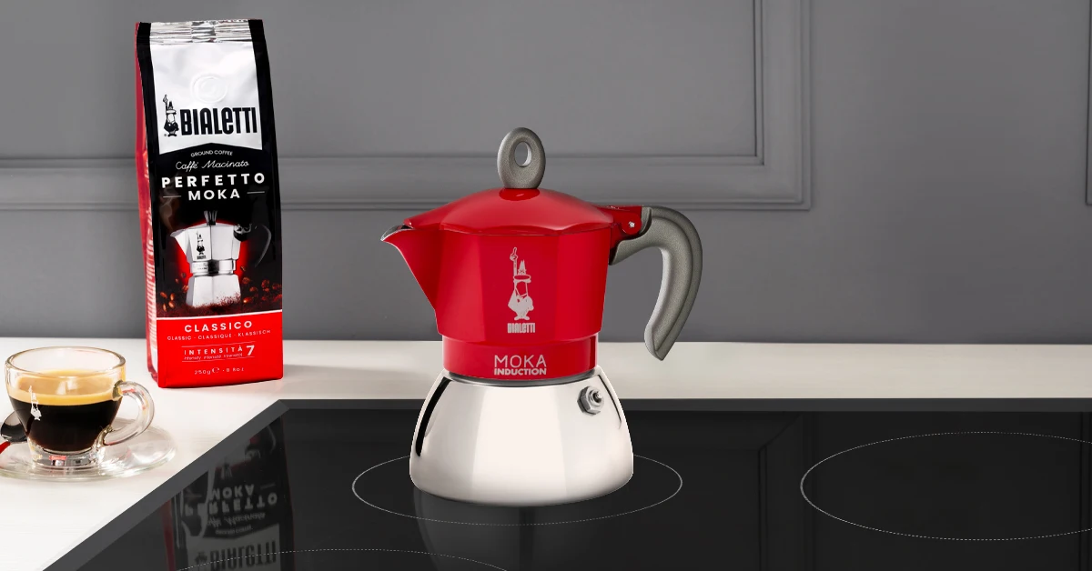 Bialetti italian induction coffee maker - induction mocha different sizes 2, 4, 6 cups, high quality aluminum and steel coffee maker in red and black for use in the kitchen