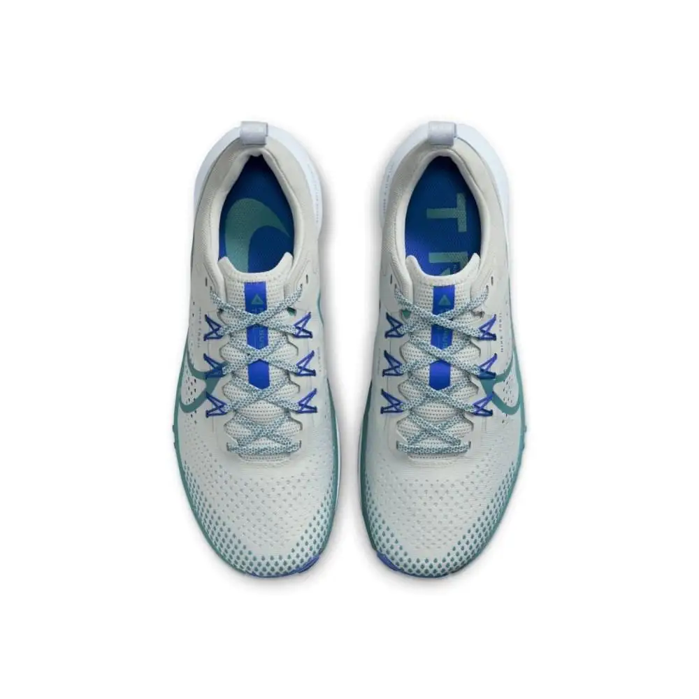 Nike React Pegasus 4 running shoes for men offer a breathable synthetic upper, superior shock absorption, and flexibility, perfect for all-season trail running and accommodating various terrains. #2