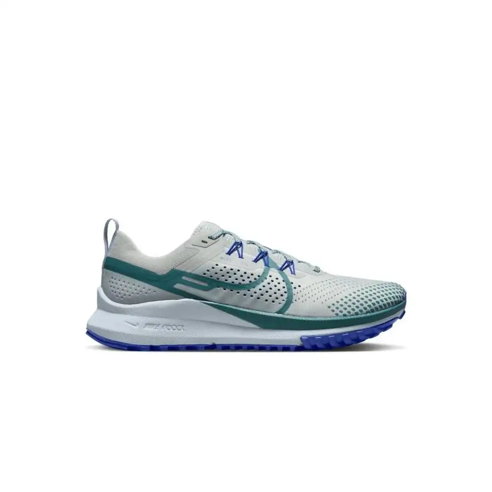 Nike React Pegasus 4 running shoes for men offer a breathable synthetic upper, superior shock absorption, and flexibility, perfect for all-season trail running and accommodating various terrains. #1