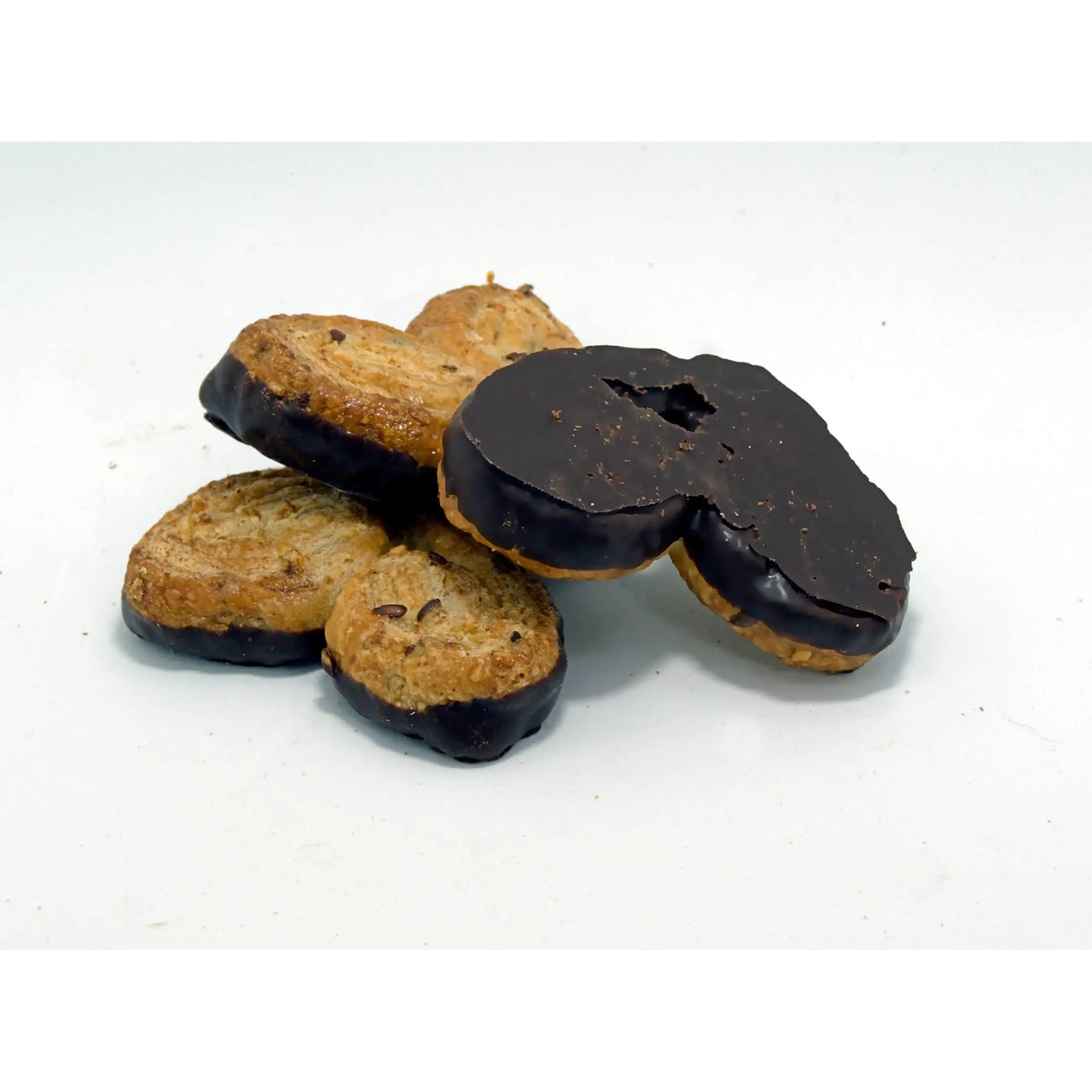 Whole palm tree with sesame and linen medium bath with chocolate coverage without added sugars. Bulk 2 kg - healthy and delicious option. don ramon's oven.