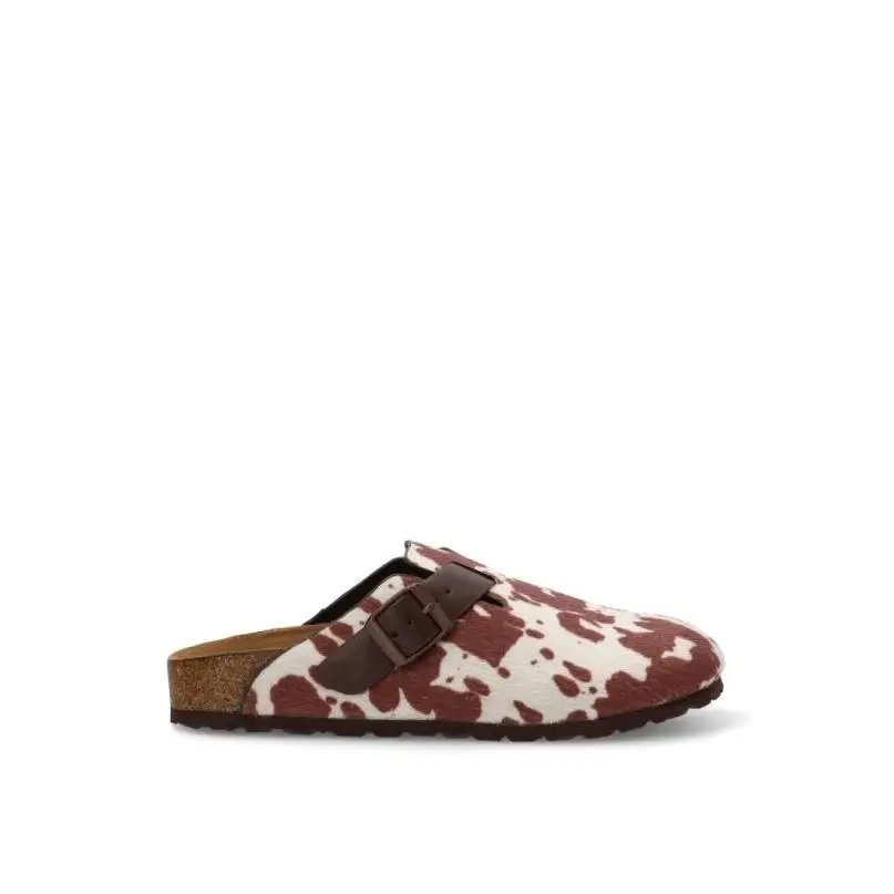 Corina m5640 cow clog #1