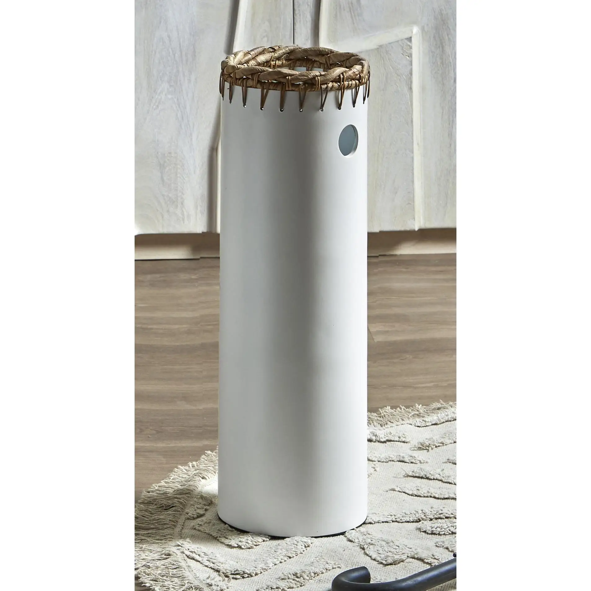Paragüero cil. bambu blanco c/trenza jacinto de agua 57 cms. 20x20x57 cms. El mejor complemento para tu hogar.