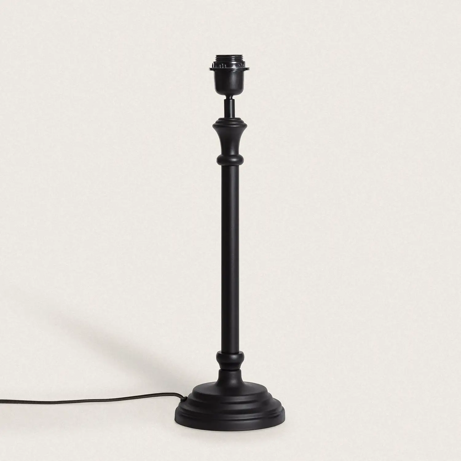 base lampara de mesa metal nisha