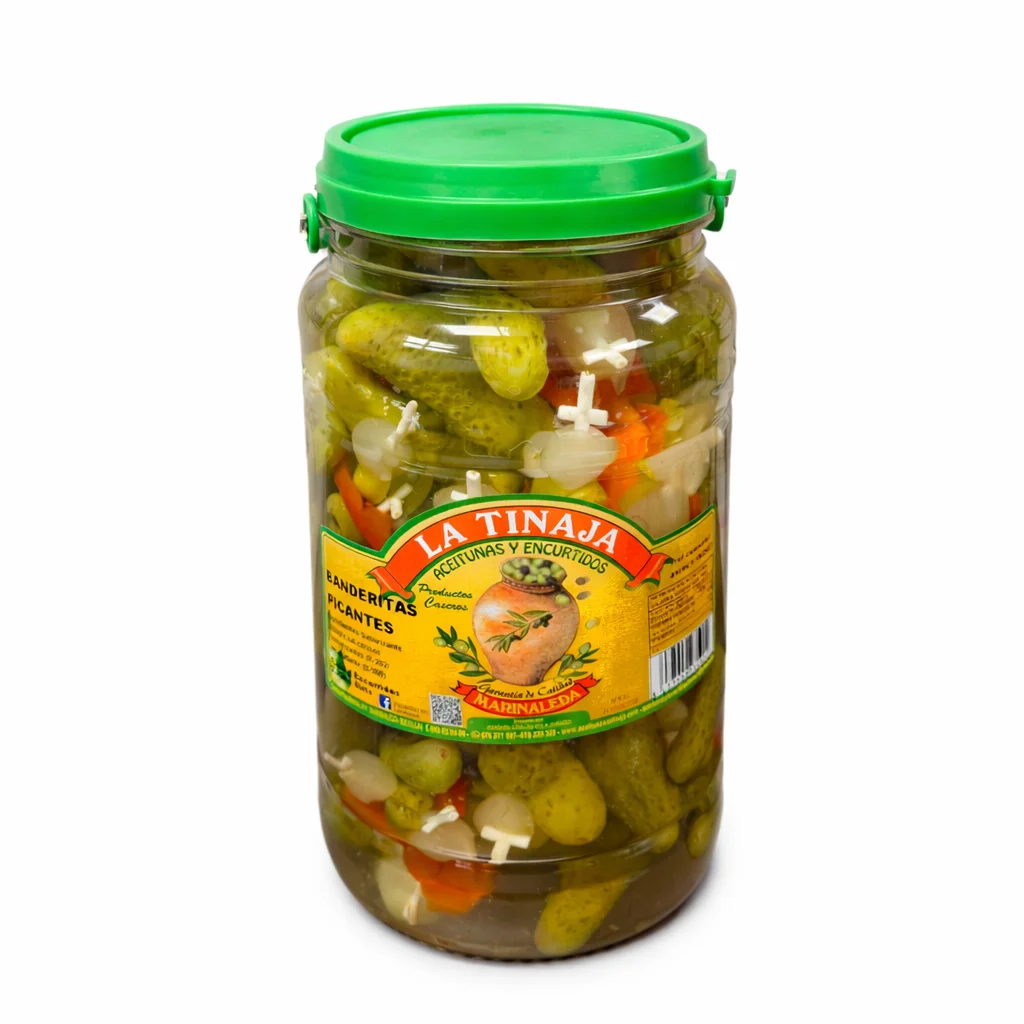 Banderillas picantes encurtidas, Marinaleda Sevilla, La Tinaja, pepinillo y guindilla, tarro grande, 1,3kg escurrido