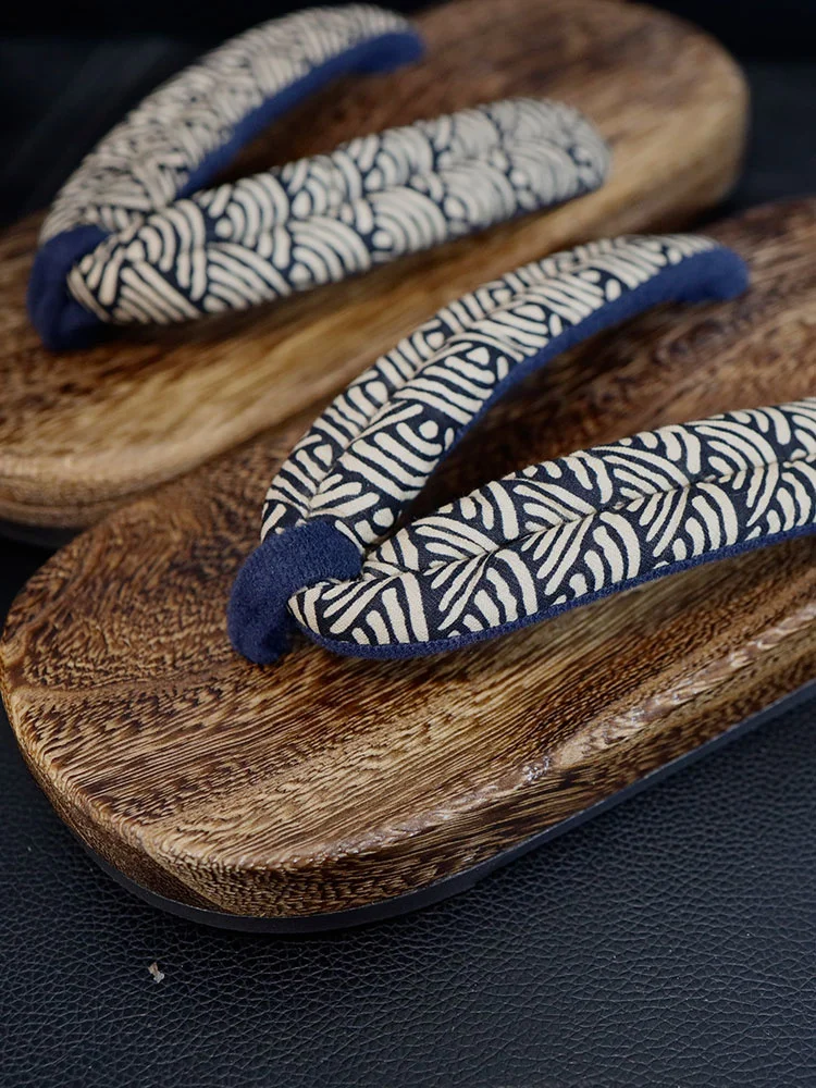 Japanese Wooden Clogs Men's Slipper Sandals Cospaly Costumes Summer Couples Slippers Wooden Thick Bottom Flip Flops Garden Shoes